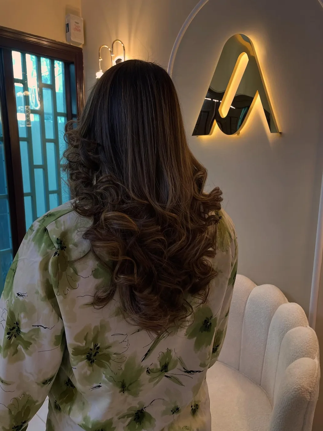 Long curled blow-dry hairstyle